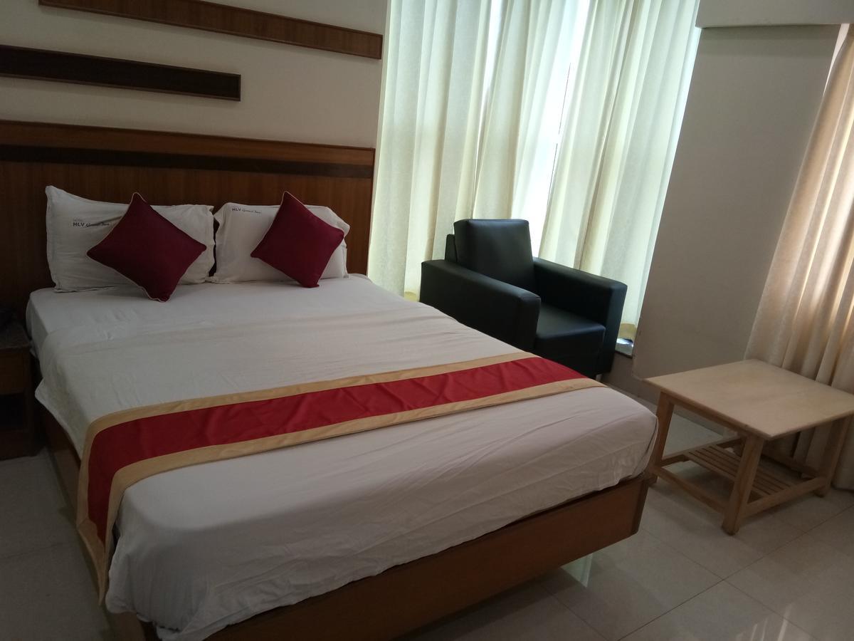 Hlv Grand Inn Бангалор Экстерьер фото