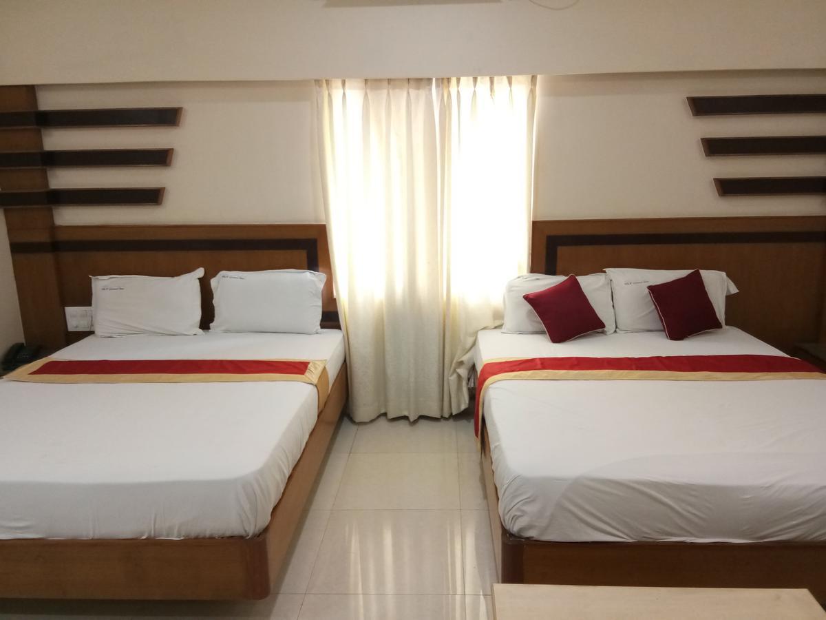 Hlv Grand Inn Бангалор Экстерьер фото